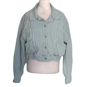 AMO Women’s Large Light Blue Denim Button Front Cropped Denim Jacket Designer